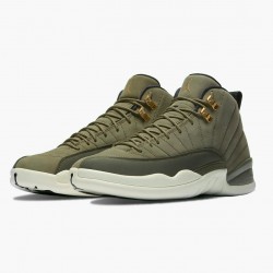 Air Jordan 12 Retro "Chris Paul Class of 2003" Herren AJ12 130690 301 Olive Canvas/Sail/Schwarz-Metall Jordan Sneakers